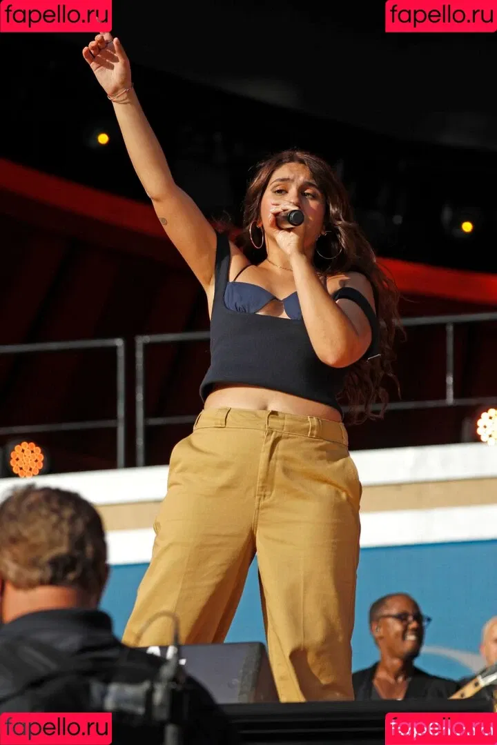 Alessia Cara Onlyfans Photo Gallery 