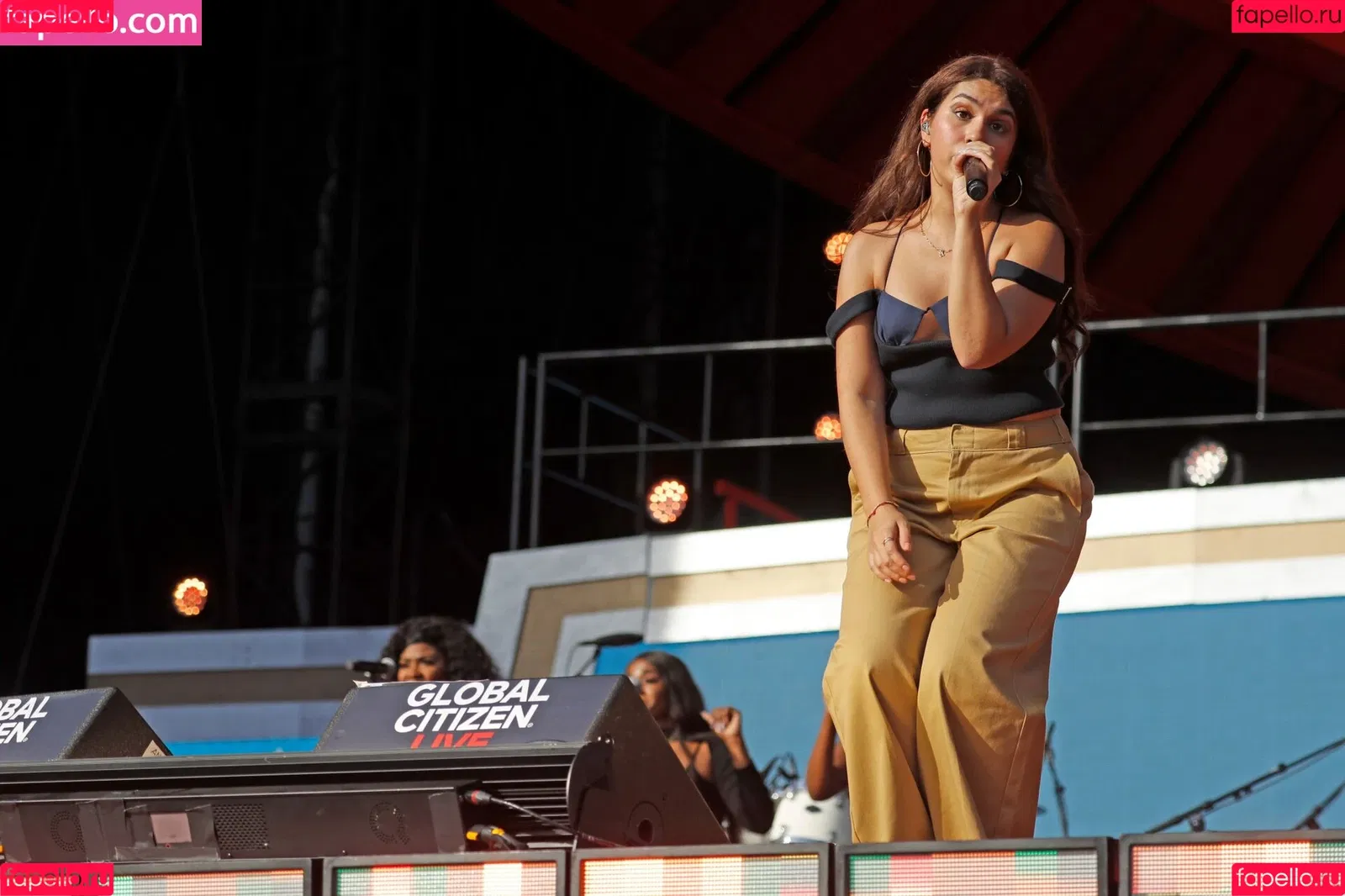 Alessia Cara Onlyfans Photo Gallery 