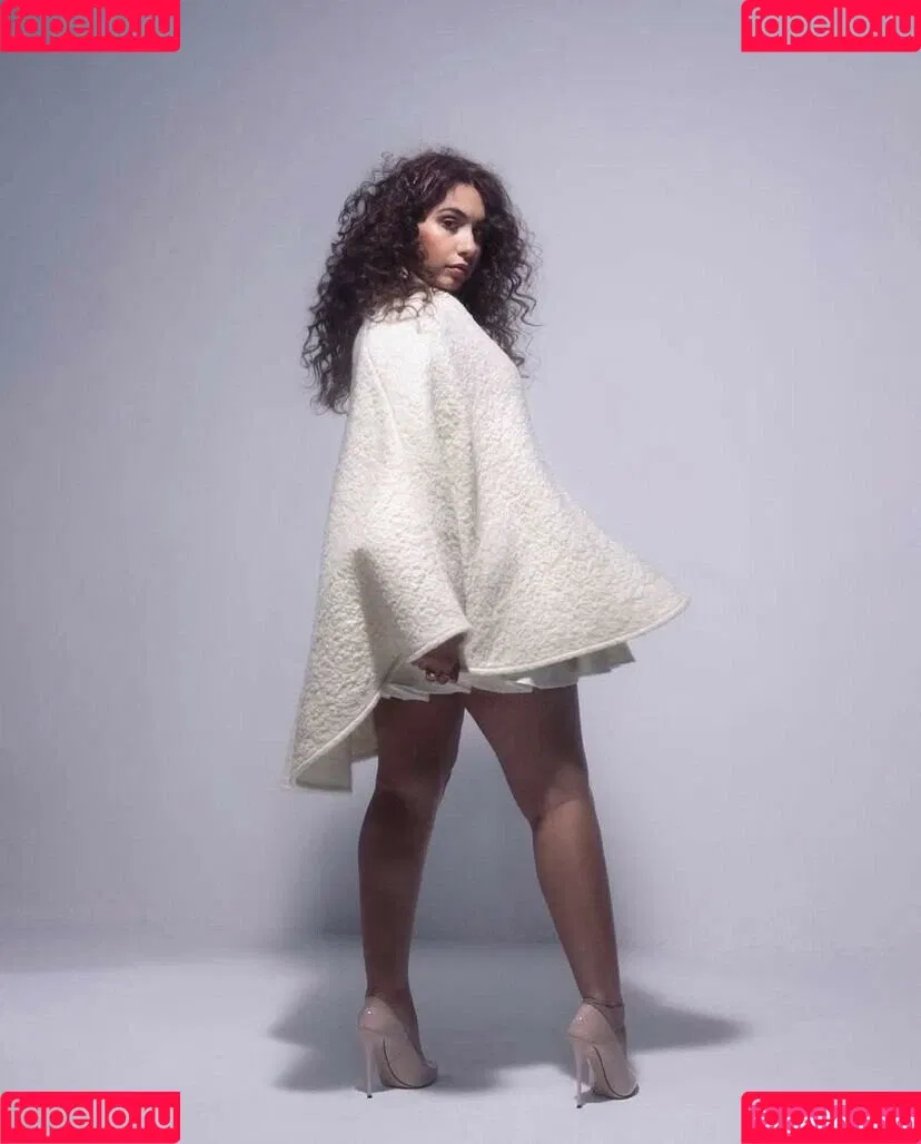Alessia Cara Onlyfans Photo Gallery 