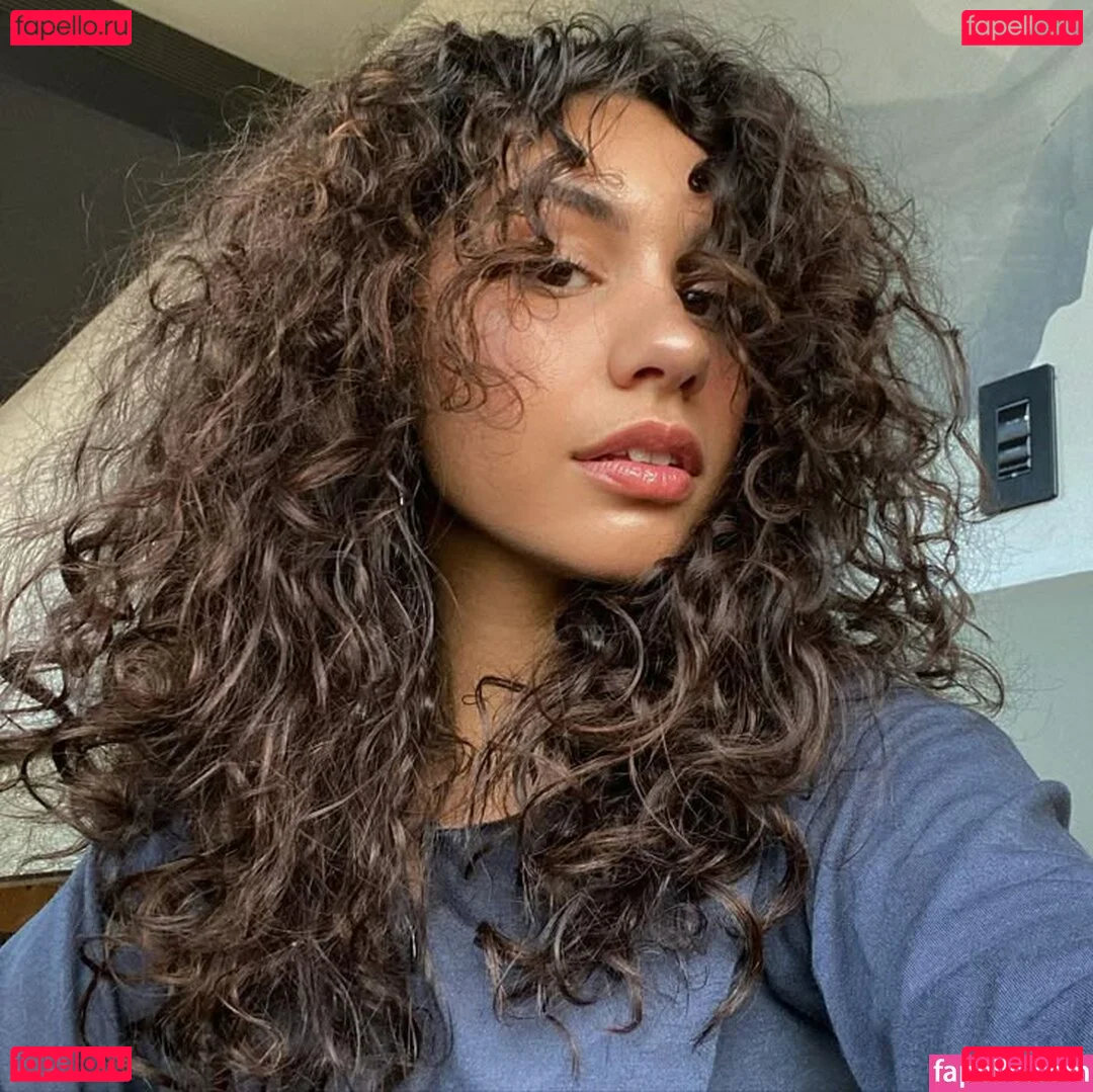 Alessia Cara Onlyfans Photo Gallery 