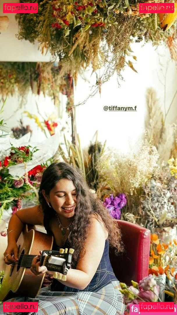 Alessia Cara Onlyfans Photo Gallery 