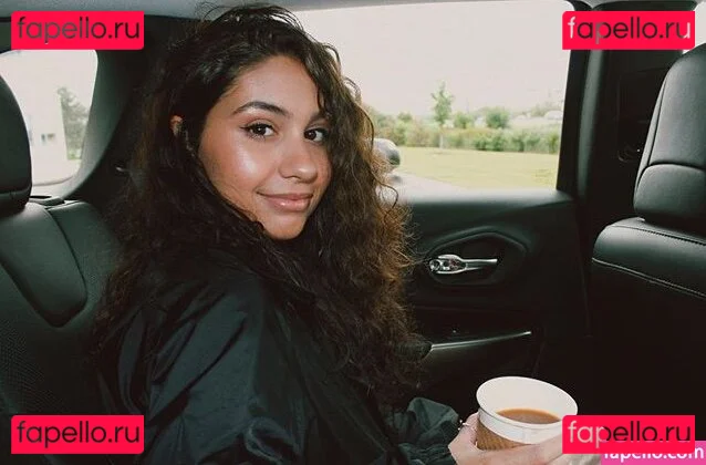 Alessia Cara Onlyfans Photo Gallery 