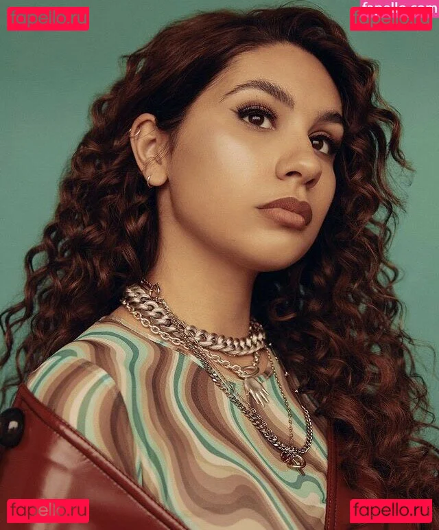 Alessia Cara Onlyfans Photo Gallery 