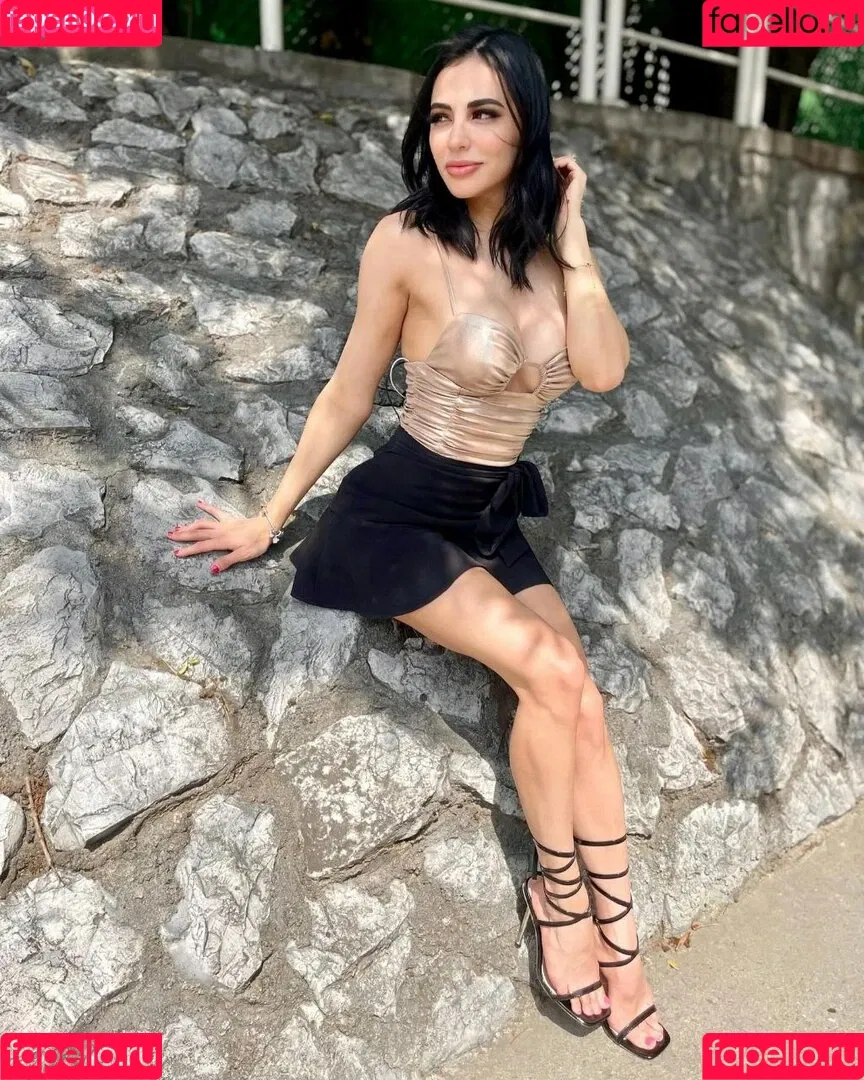 Yuli Castillo Onlyfans Photo Gallery 