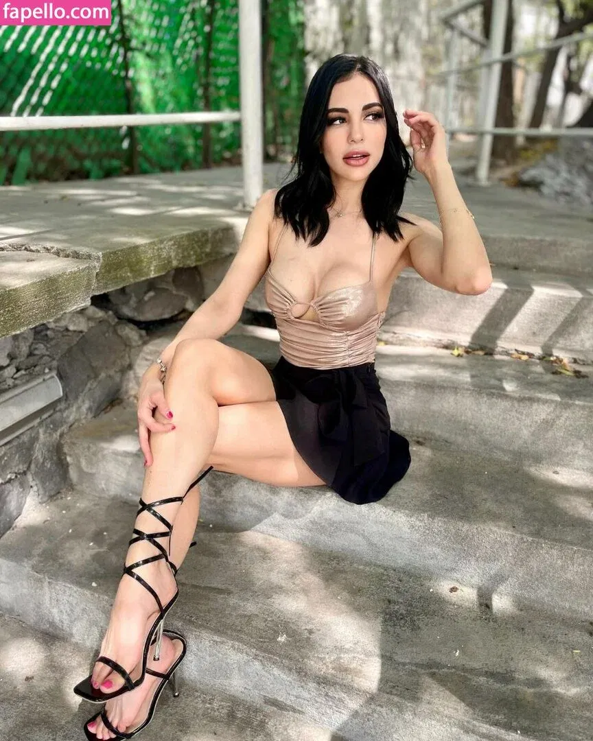 Yuli Castillo Onlyfans Photo Gallery 