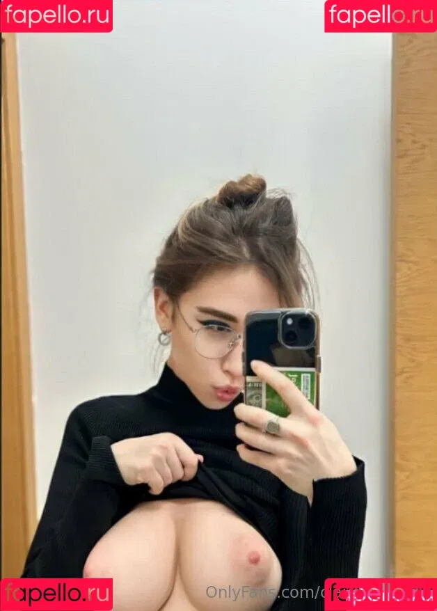 claudia_nerdy Onlyfans Photo Gallery 
