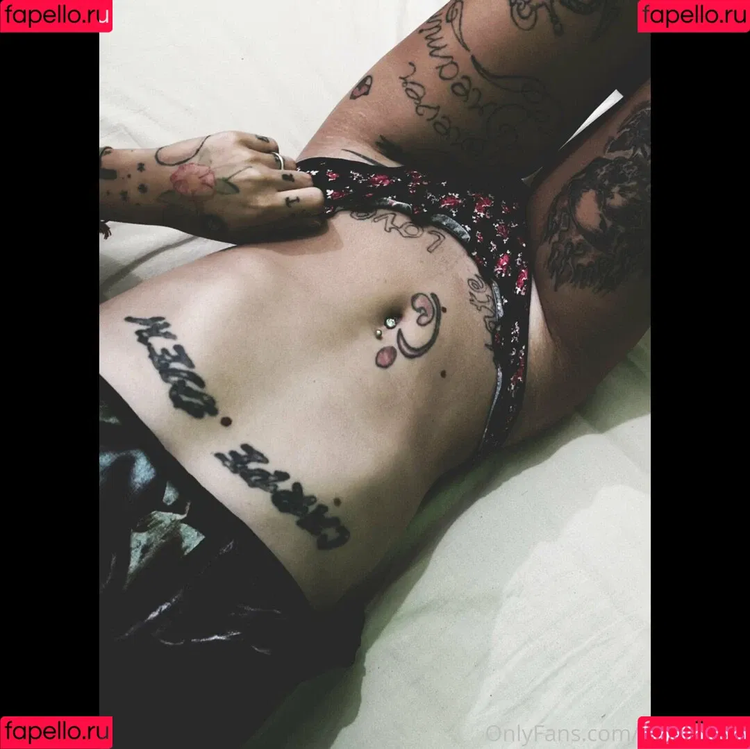 k.black.ink Onlyfans Photo Gallery 