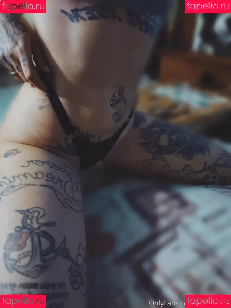 k.black.ink Onlyfans Photo Gallery 