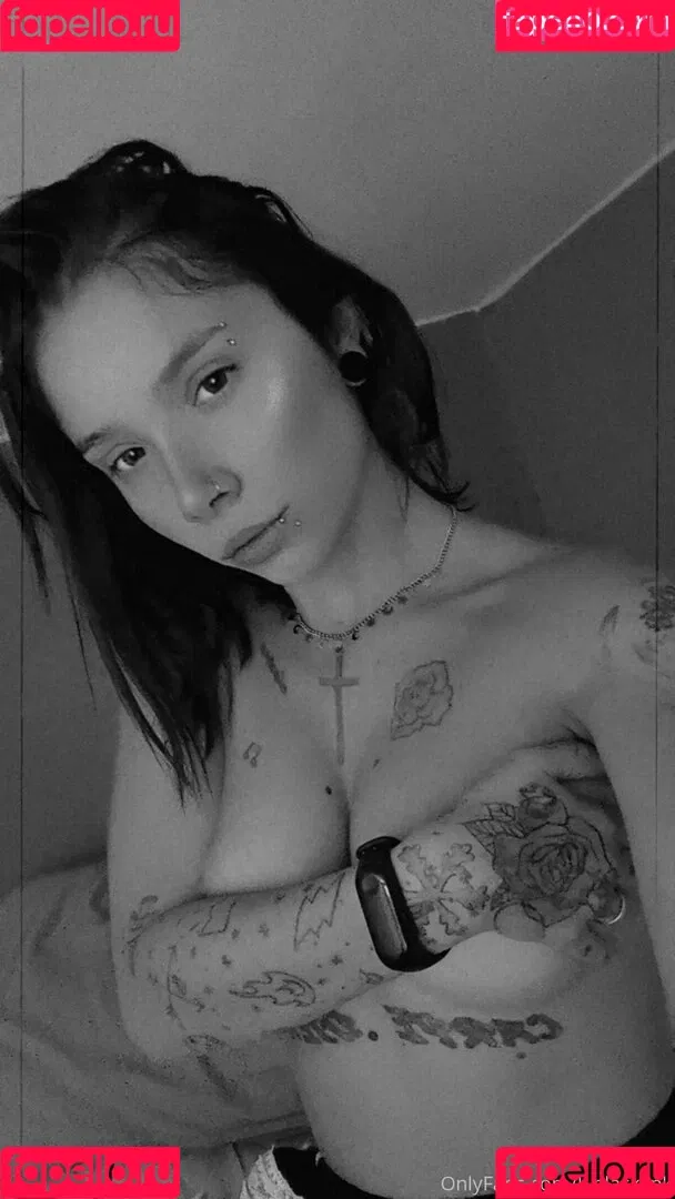 k.black.ink Onlyfans Photo Gallery 