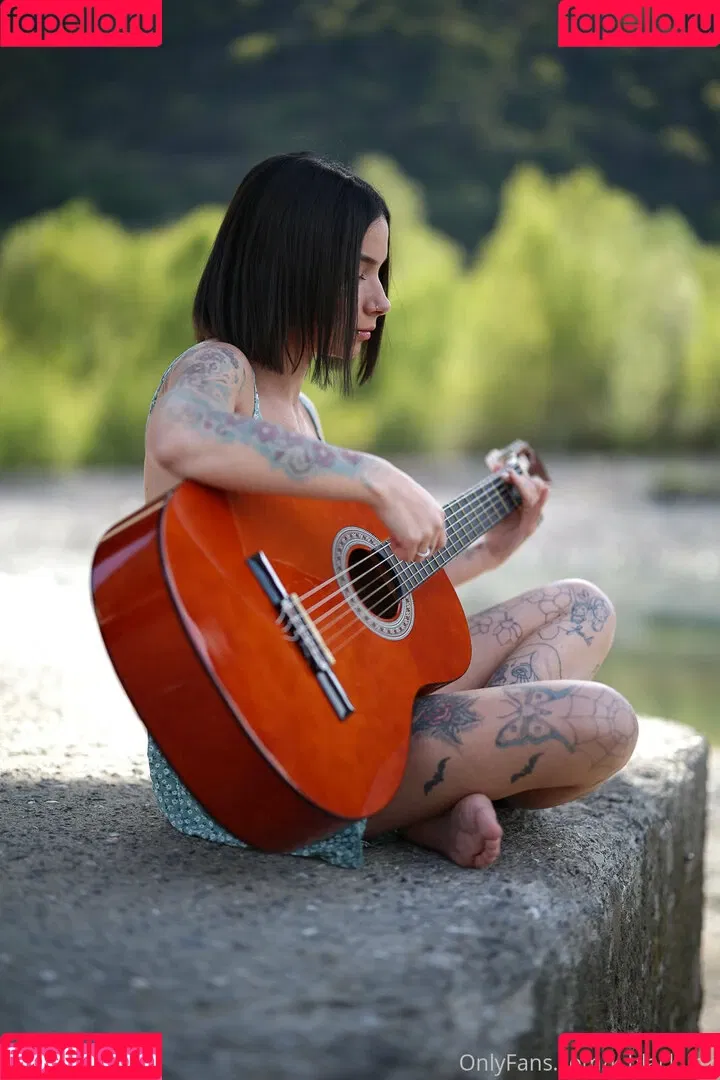k.black.ink Onlyfans Photo Gallery 