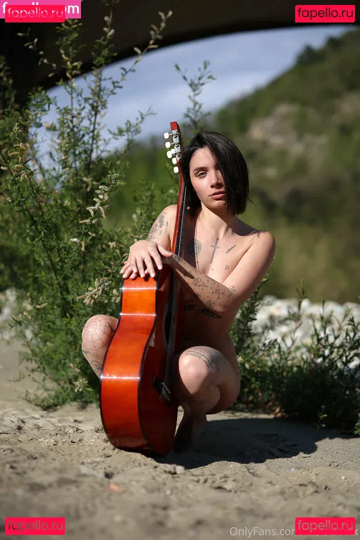 k.black.ink Onlyfans Photo Gallery 