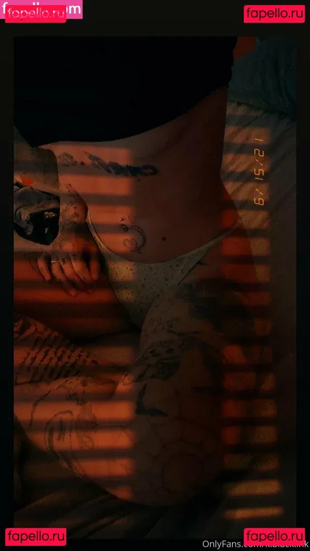 k.black.ink Onlyfans Photo Gallery 