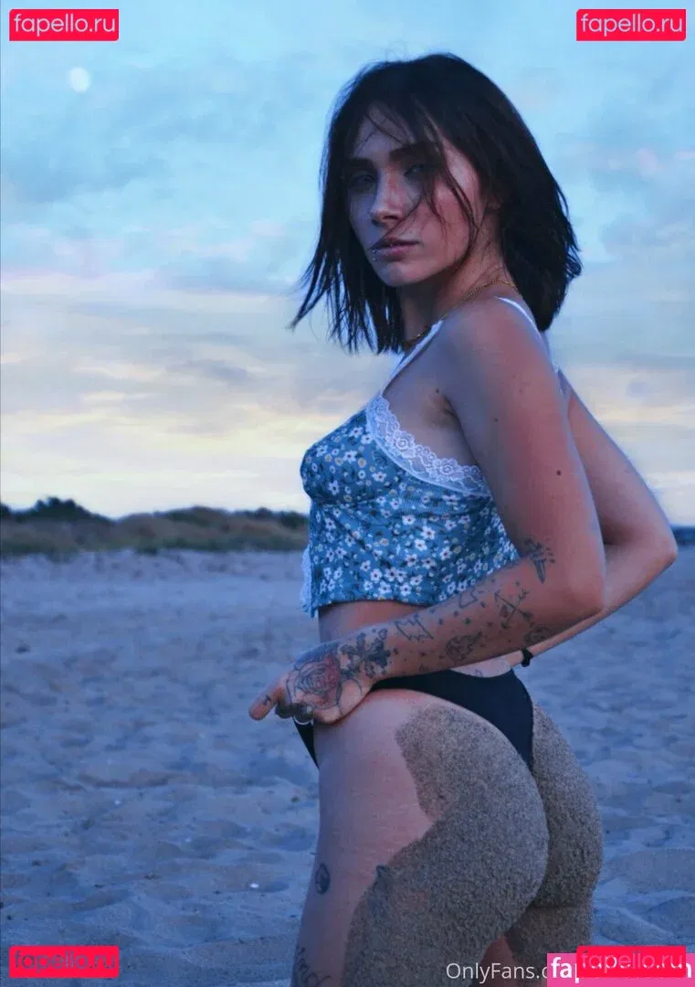 k.black.ink Onlyfans Photo Gallery 