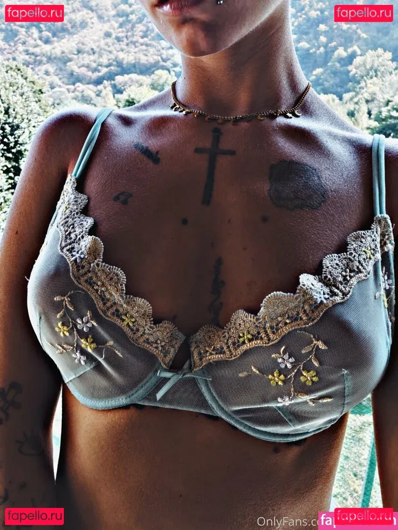 k.black.ink Onlyfans Photo Gallery 