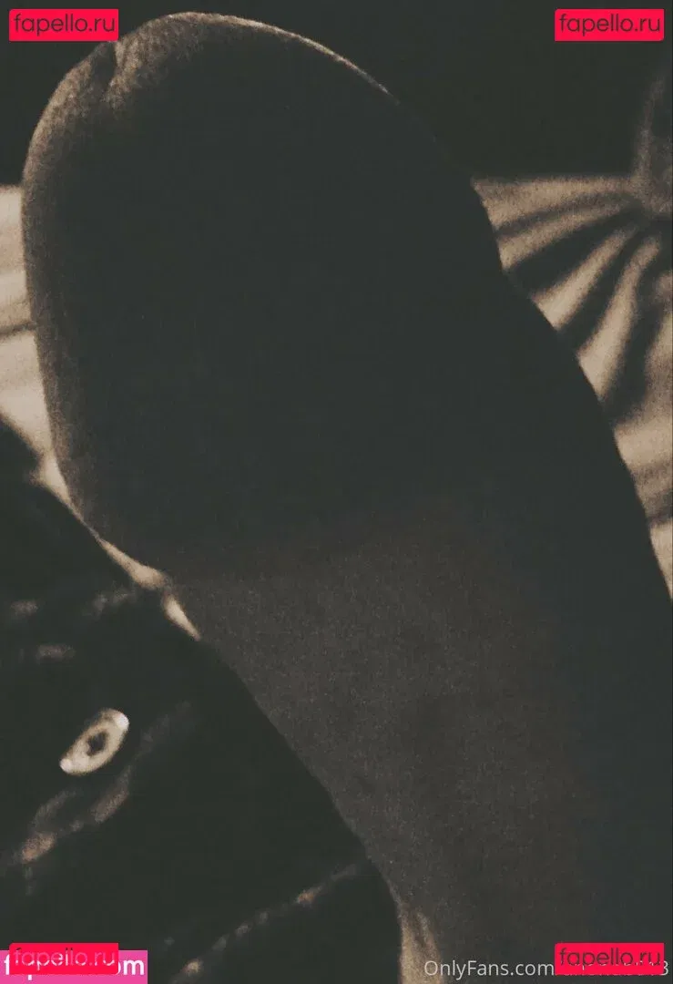 anondb813 Onlyfans Photo Gallery 