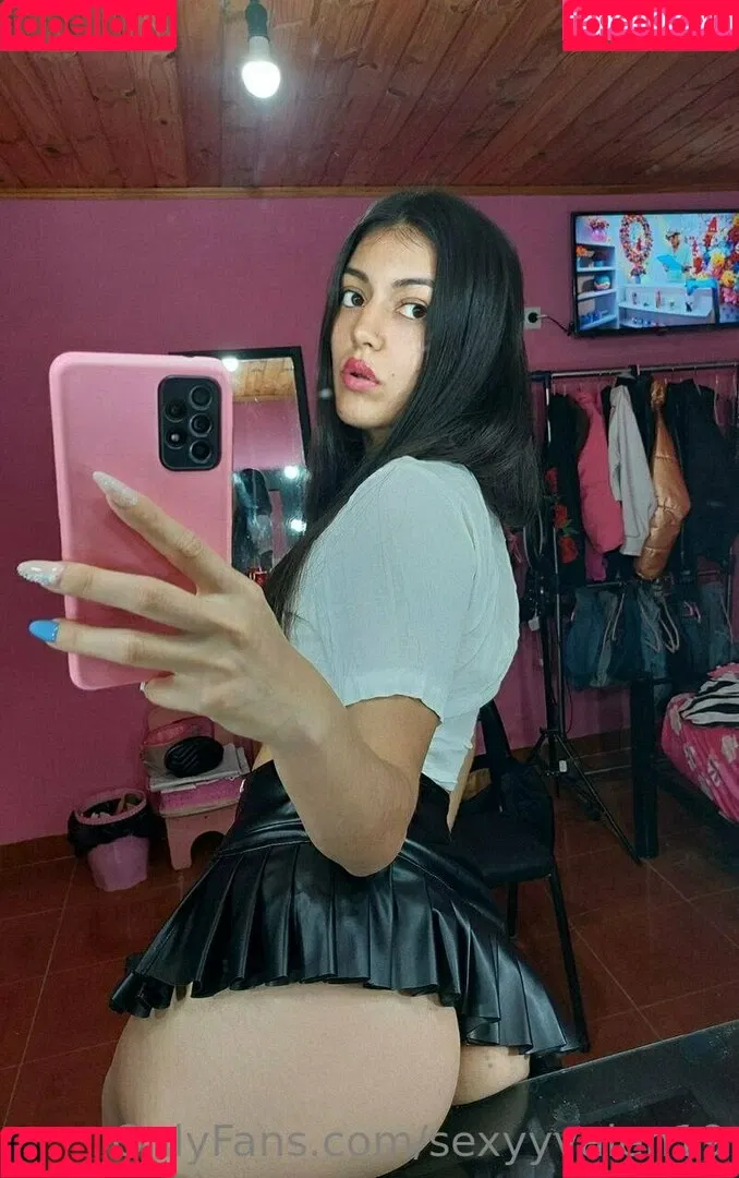 sexyyvalen19 Onlyfans Photo Gallery 