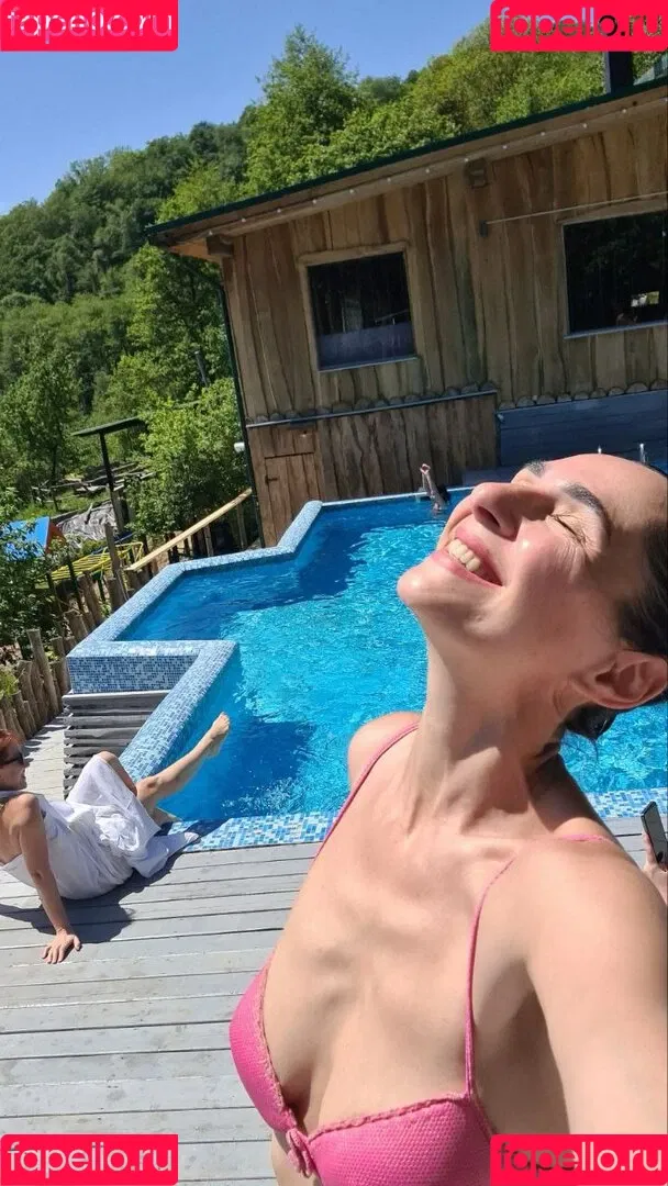 yladoyla Onlyfans Photo Gallery 
