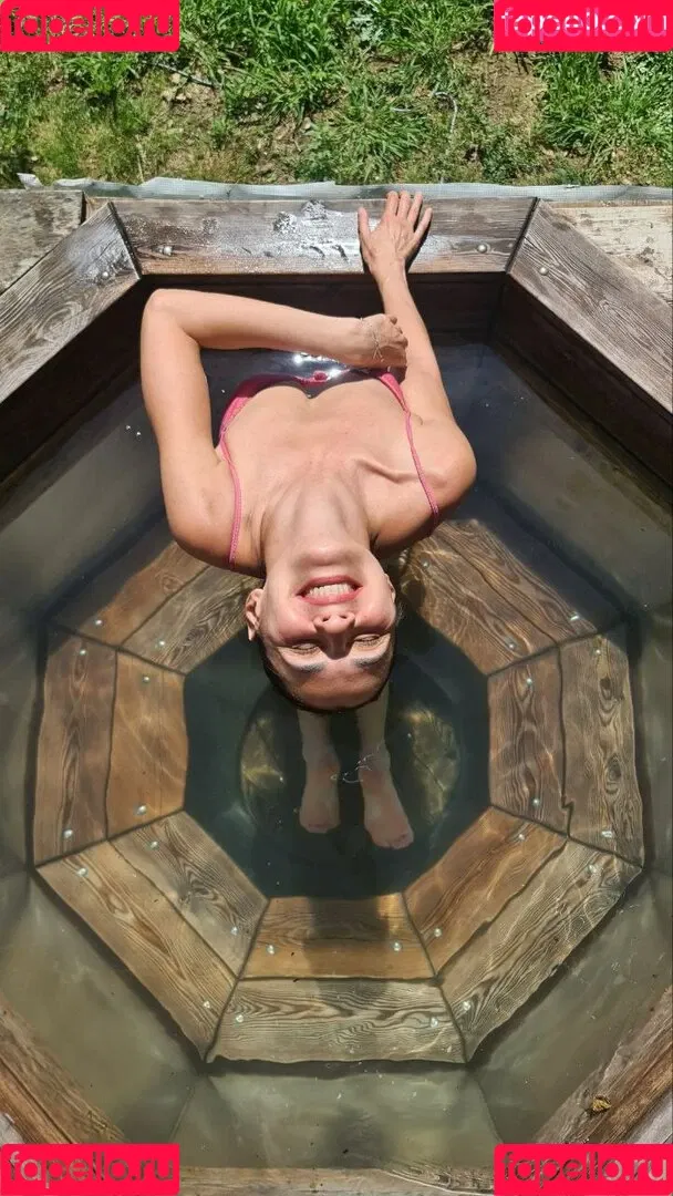 yladoyla Onlyfans Photo Gallery 