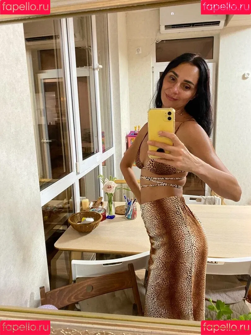 yladoyla Onlyfans Photo Gallery 