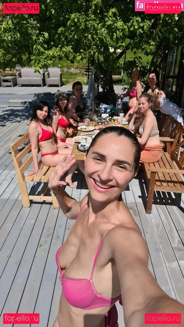 yladoyla Onlyfans Photo Gallery 