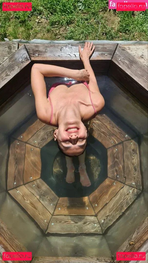 yladoyla Onlyfans Photo Gallery 