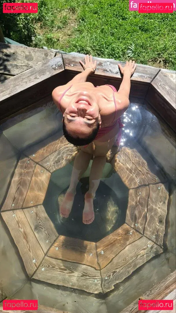 yladoyla Onlyfans Photo Gallery 