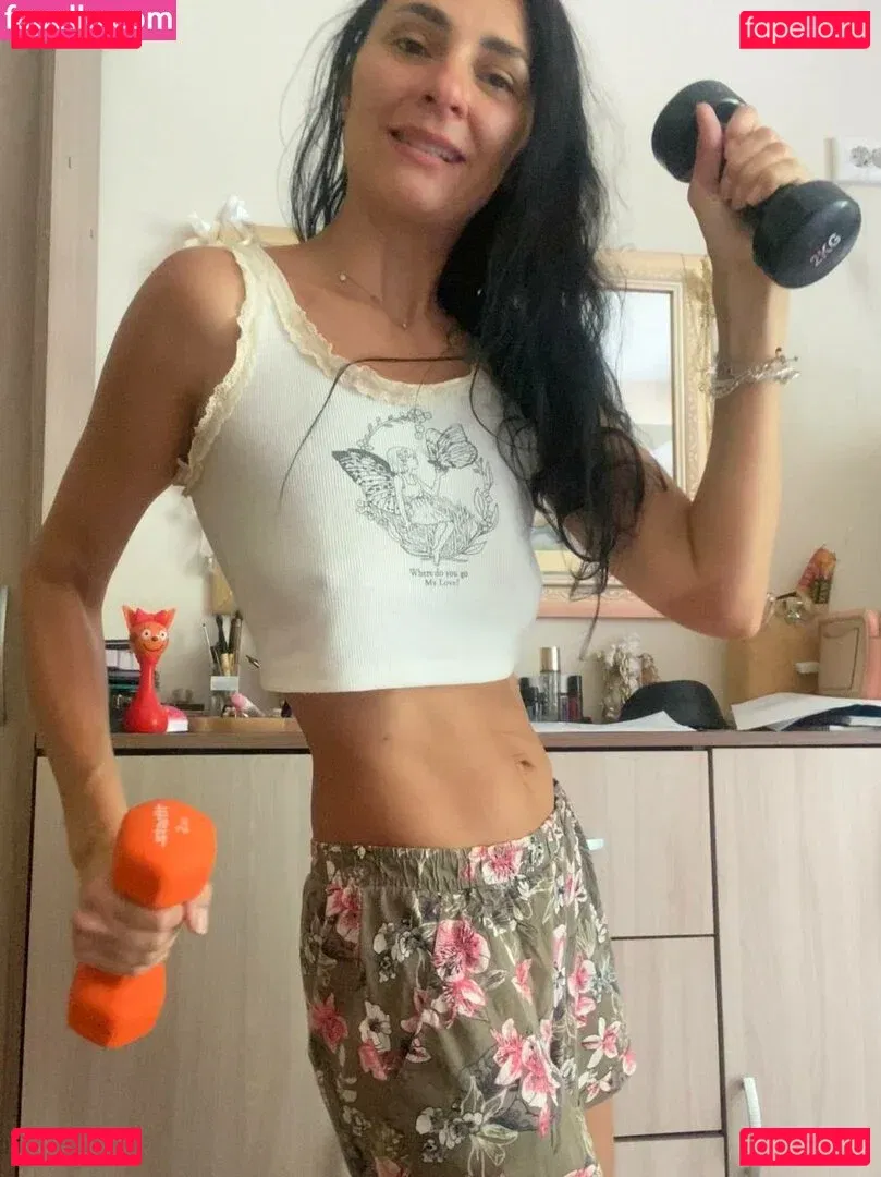 yladoyla Onlyfans Photo Gallery 