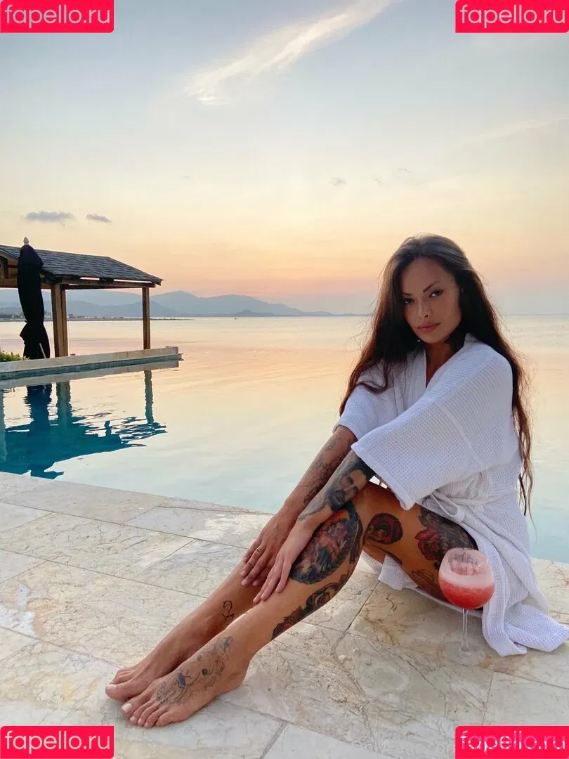 Latisha Blesk Onlyfans Photo Gallery 