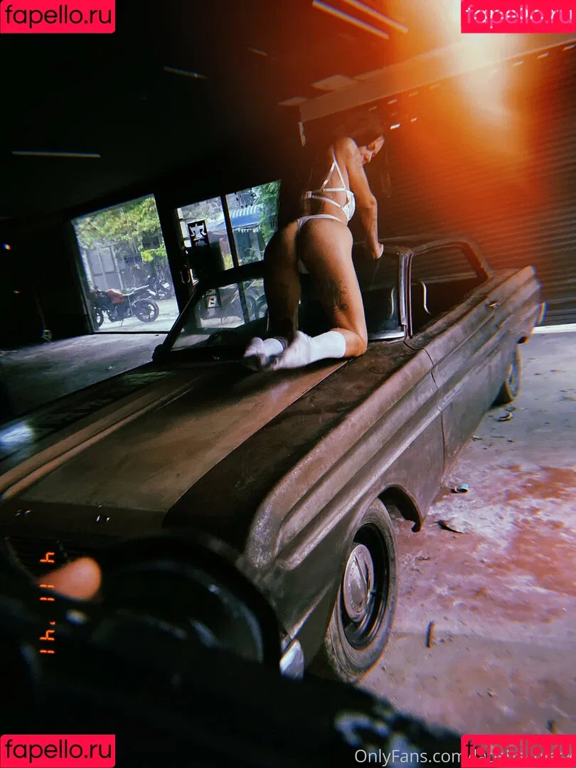 Latisha Blesk Onlyfans Photo Gallery 