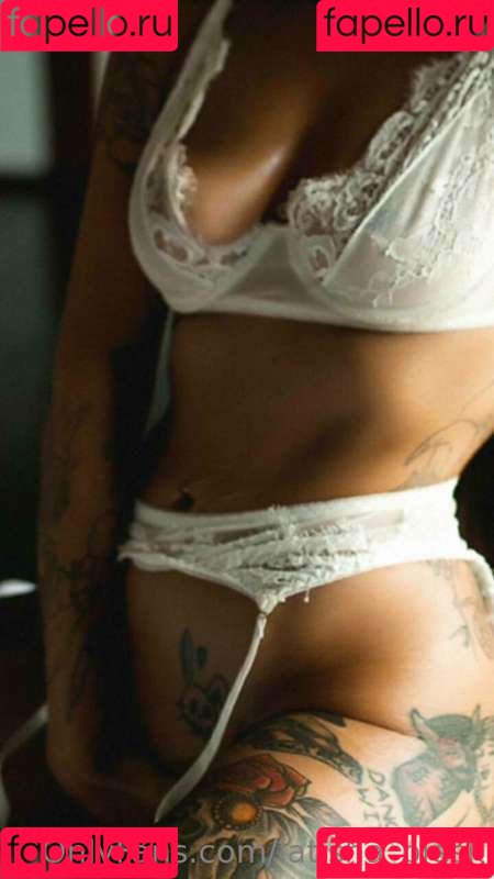 Latisha Blesk Onlyfans Photo Gallery 