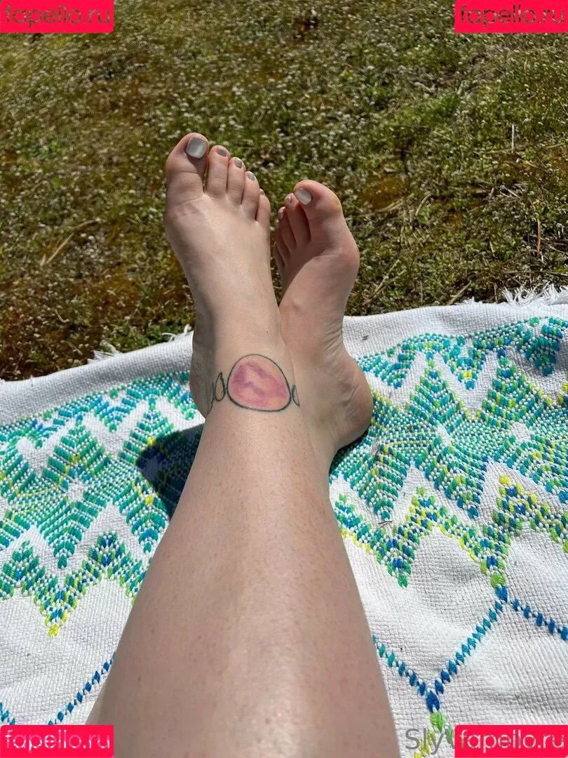 Slyvampyre Onlyfans Photo Gallery 