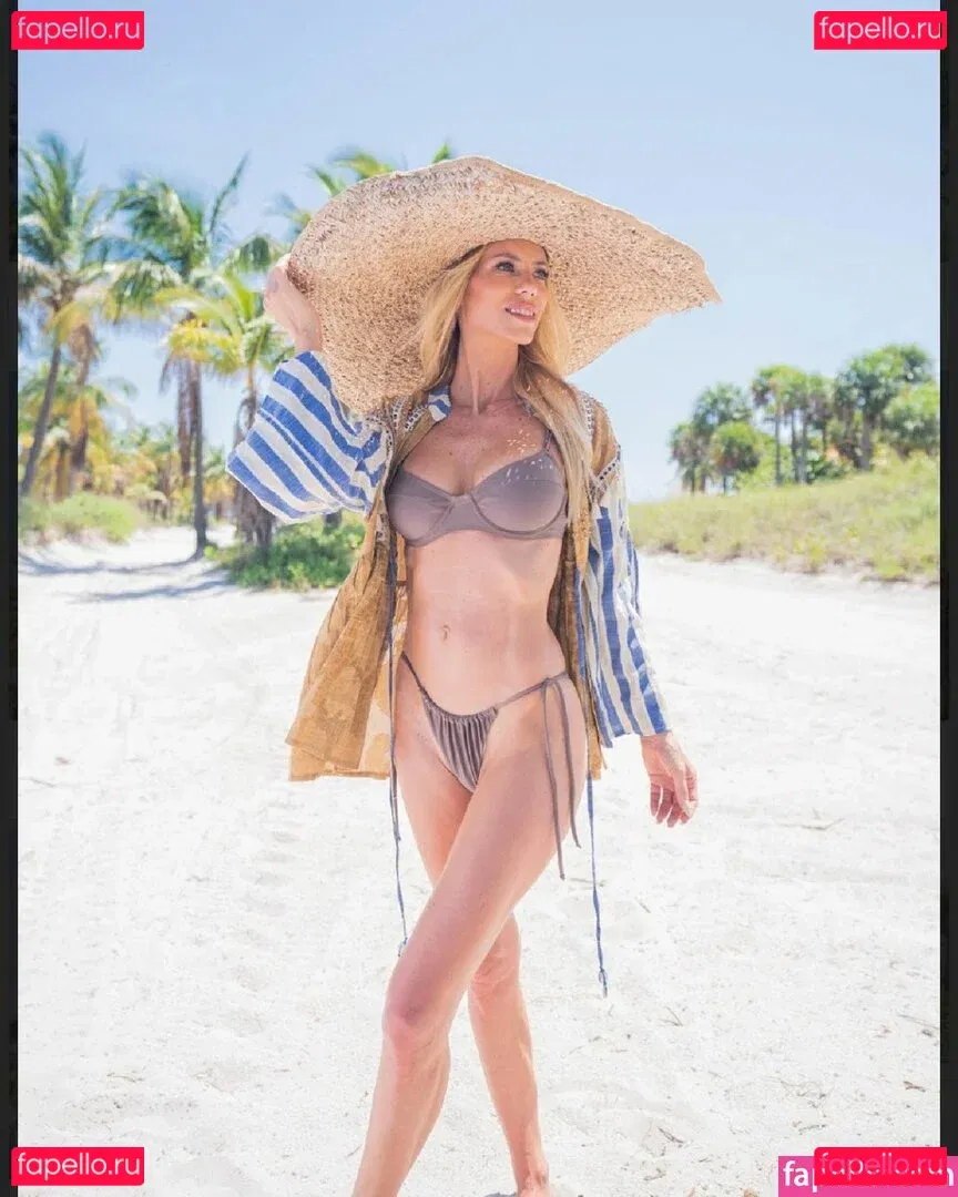 Nicole Neuman Onlyfans Photo Gallery 