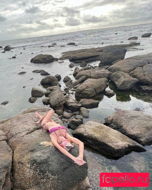 Nicole Neuman Nude Onlyfans Photo 7