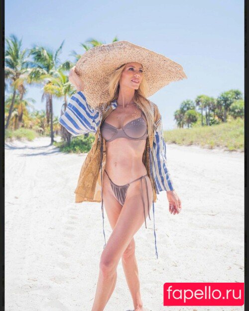 Nicole Neuman Nude Onlyfans Photo 6