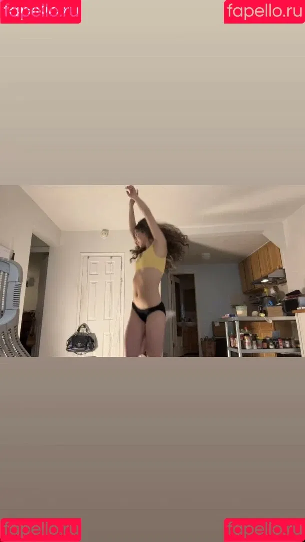 Mia Kerin Onlyfans Photo Gallery 