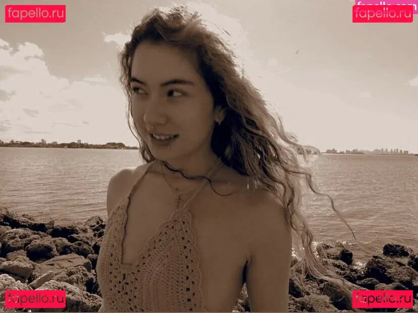 Mia Kerin Onlyfans Photo Gallery 