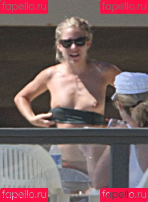 Sienna Miller Onlyfans Photo Gallery 