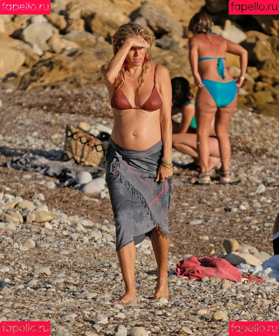 Sienna Miller Onlyfans Photo Gallery 