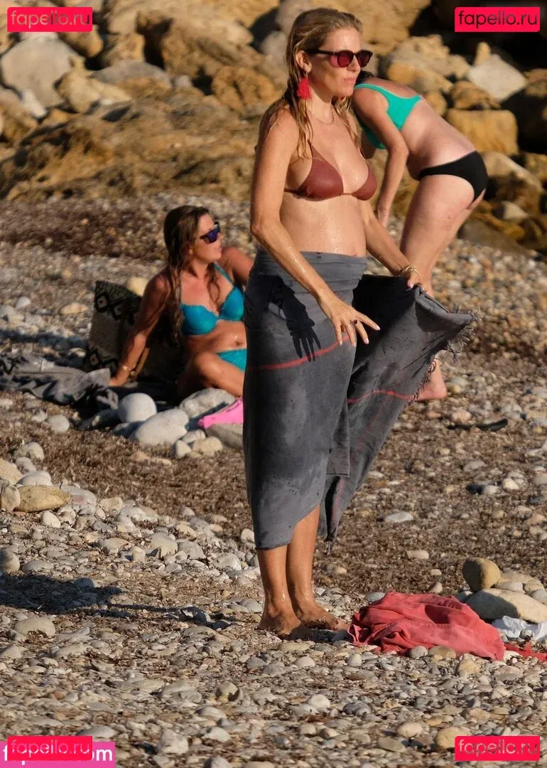 Sienna Miller Onlyfans Photo Gallery 