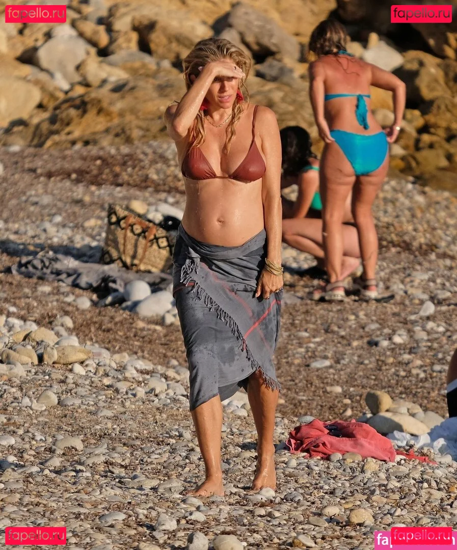 Sienna Miller Onlyfans Photo Gallery 