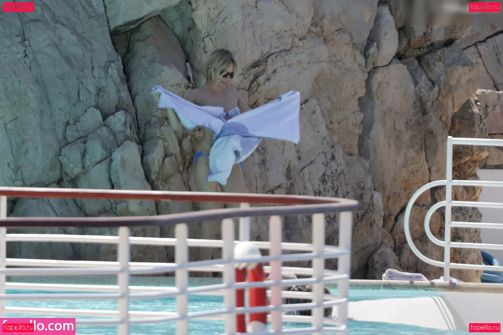 Sienna Miller Onlyfans Photo Gallery 