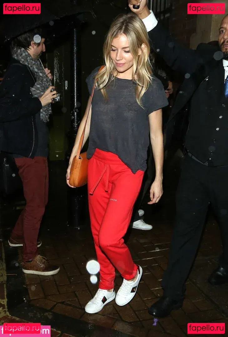 Sienna Miller Onlyfans Photo Gallery 