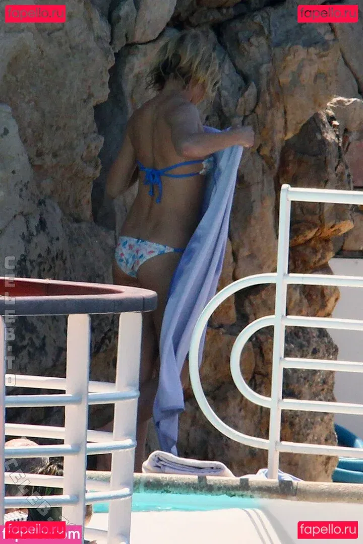 Sienna Miller Onlyfans Photo Gallery 