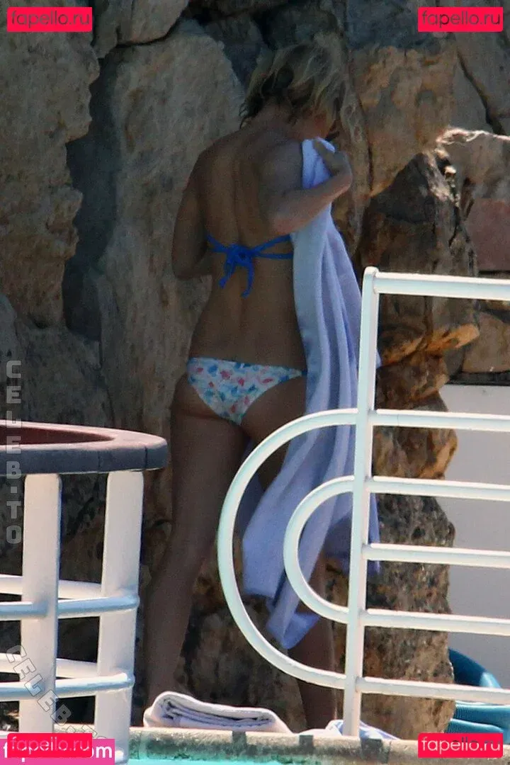 Sienna Miller Onlyfans Photo Gallery 