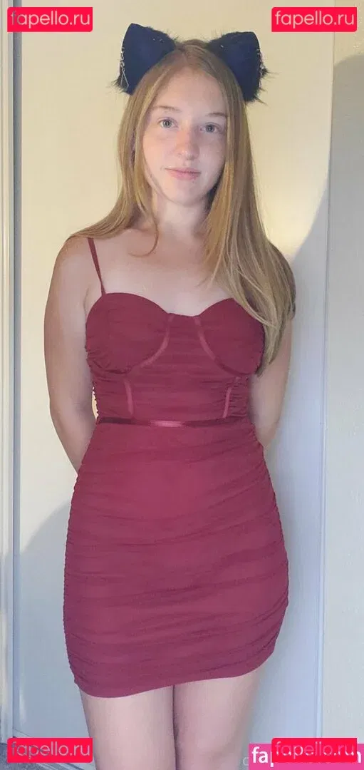 rainthelittlekitten Onlyfans Photo Gallery 