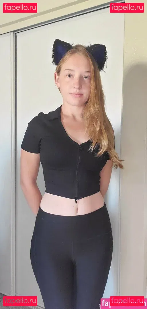 rainthelittlekitten Onlyfans Photo Gallery 