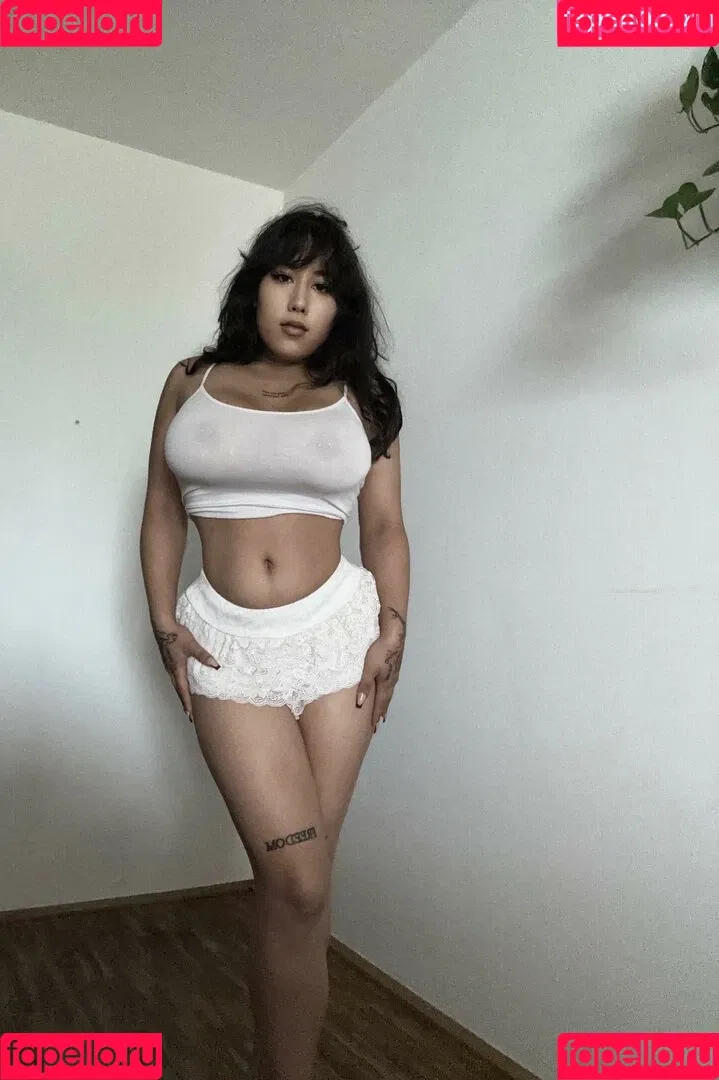 wabisabi.akine Onlyfans Photo Gallery 