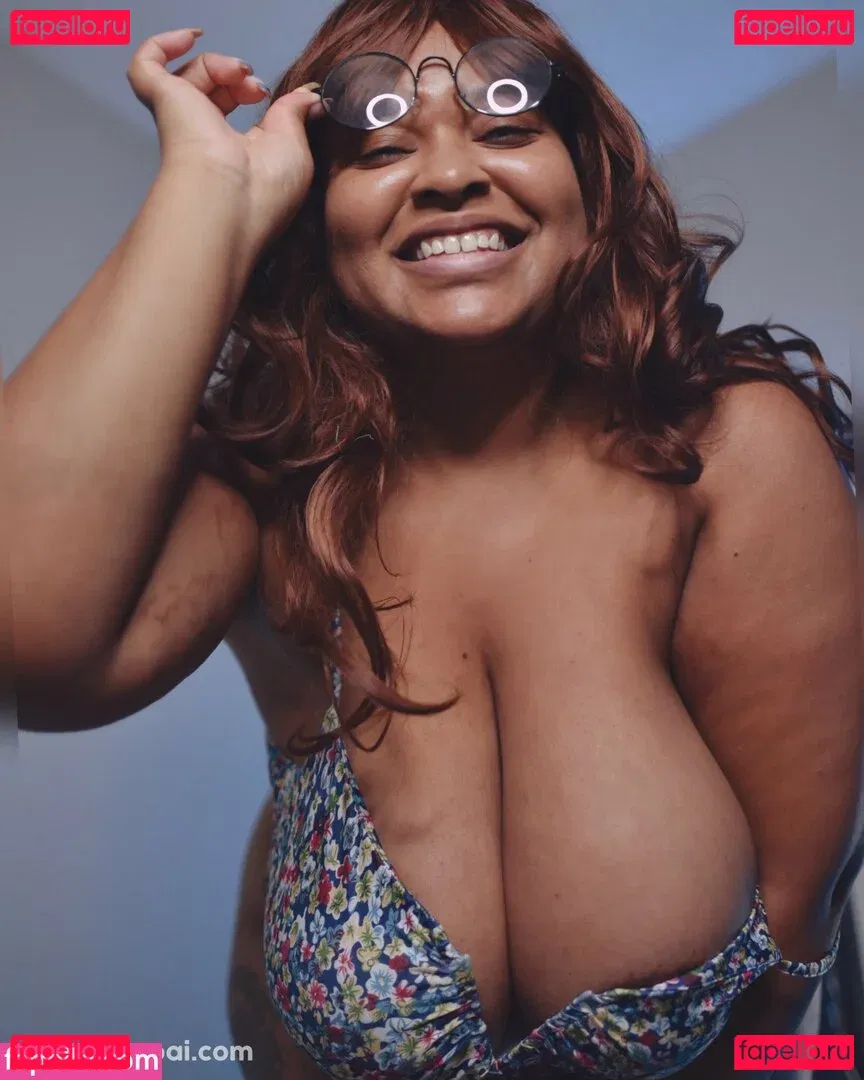 Yasmin_irl Onlyfans Photo Gallery 