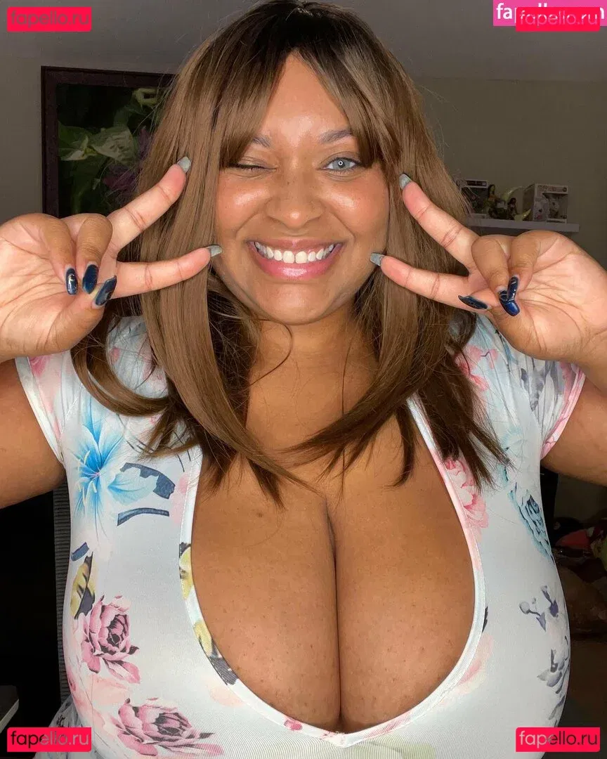 Yasmin_irl Onlyfans Photo Gallery 