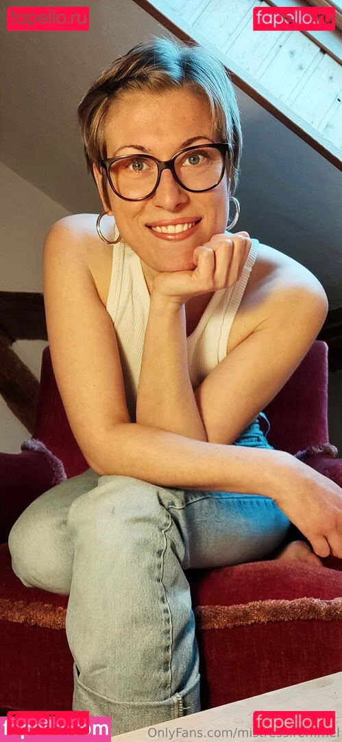 mistress.remmel Onlyfans Photo Gallery 